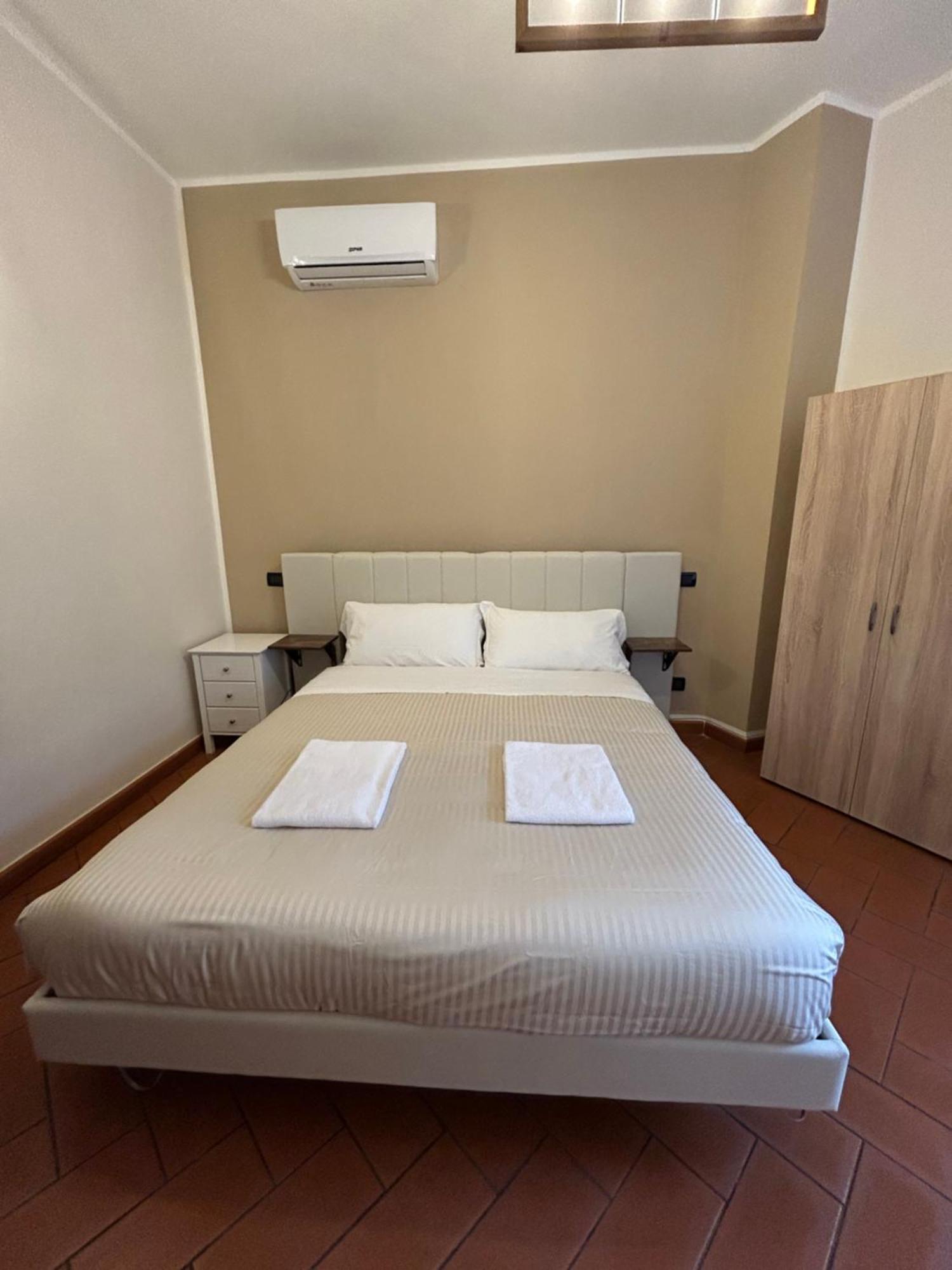 Window To The Tower Bed & Breakfast ปิซา ภายนอก รูปภาพ