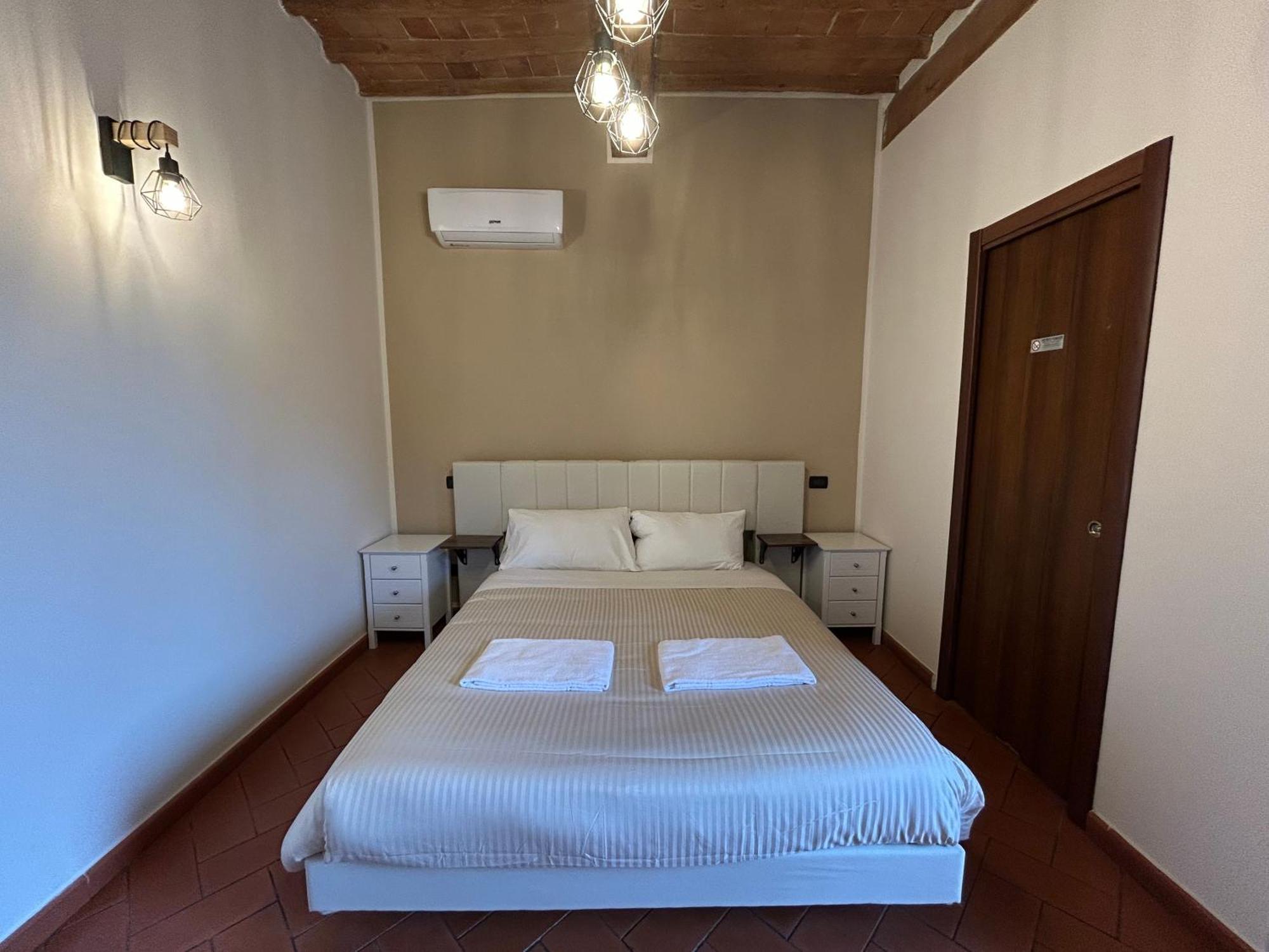 Window To The Tower Bed & Breakfast ปิซา ภายนอก รูปภาพ