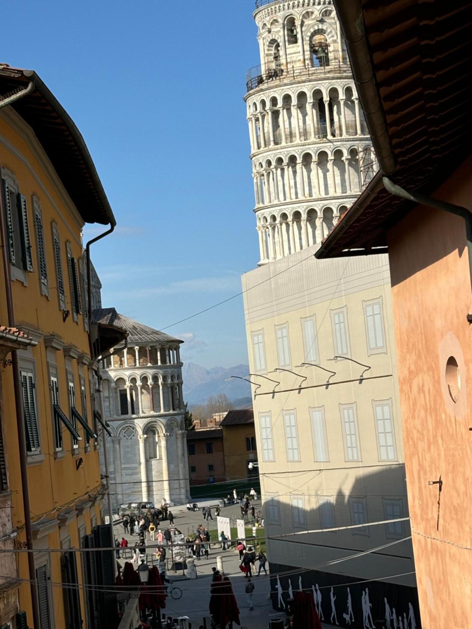 Window To The Tower Bed & Breakfast ปิซา ภายนอก รูปภาพ