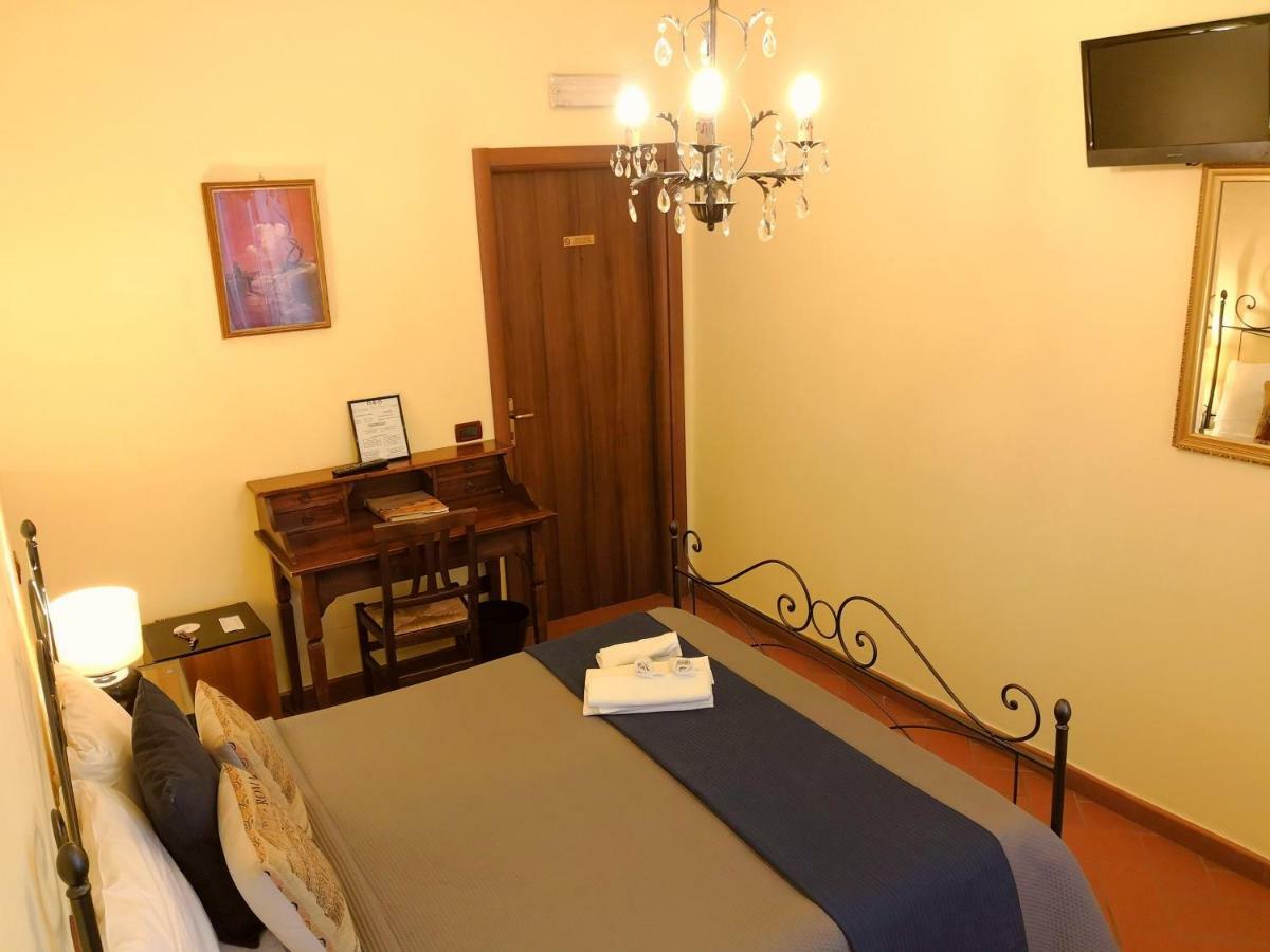 Window To The Tower Bed & Breakfast ปิซา ภายนอก รูปภาพ